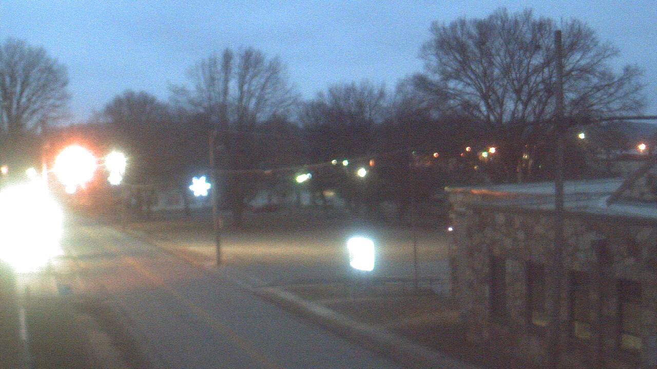 Thumbnail for current weather camera view from Current River Career Center in Doniphan, Missouri