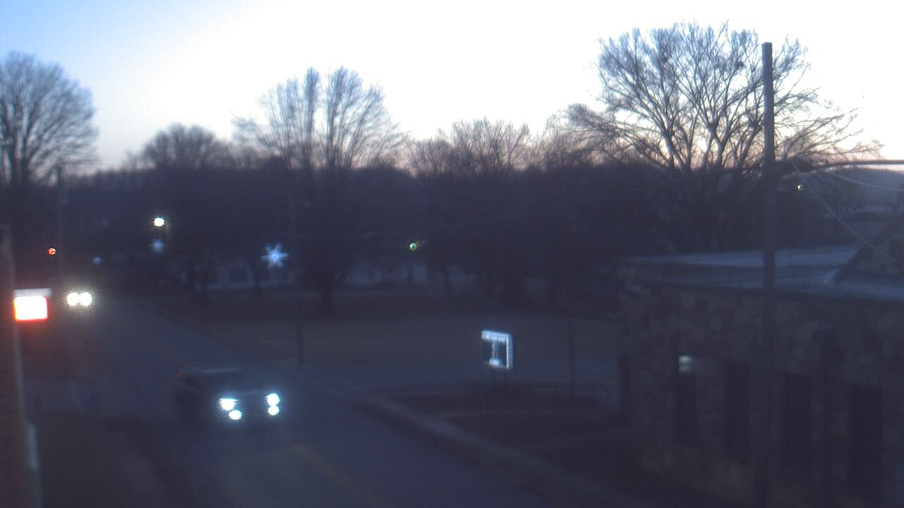 Thumbnail for current weather camera view from Current River Career Center in Doniphan, Missouri