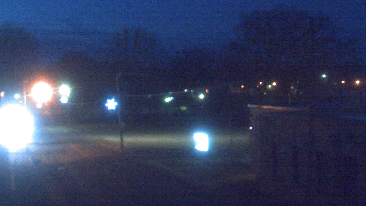 Thumbnail for current weather camera view from Current River Career Center in Doniphan, Missouri