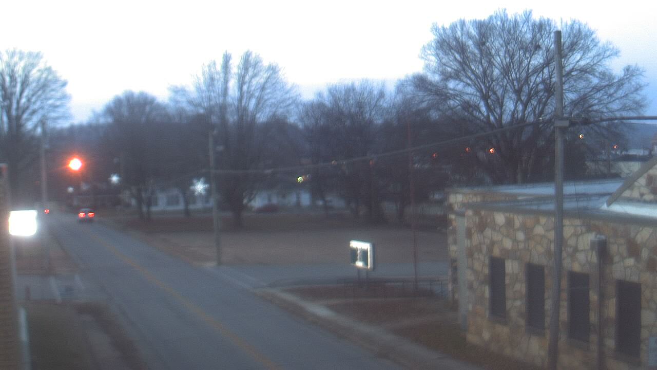 Thumbnail for current weather camera view from Current River Career Center in Doniphan, Missouri