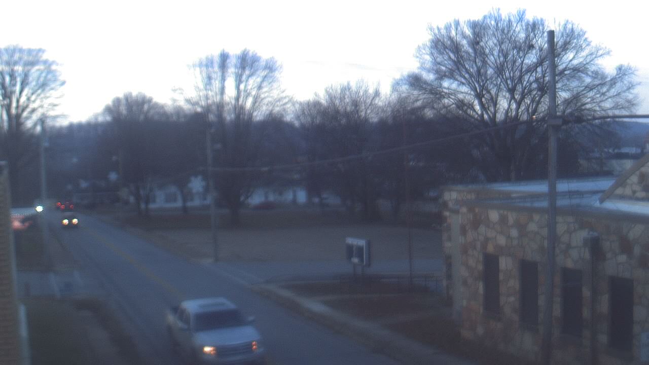 Thumbnail for current weather camera view from Current River Career Center in Doniphan, Missouri