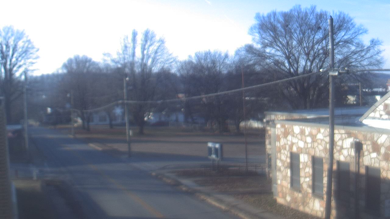 Thumbnail for current weather camera view from Current River Career Center in Doniphan, Missouri