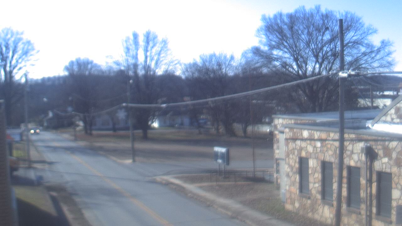 Thumbnail for current weather camera view from Current River Career Center in Doniphan, Missouri