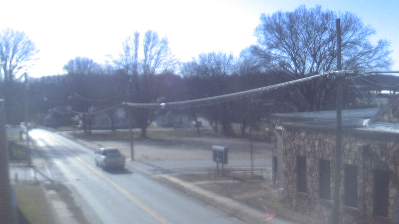 Thumbnail for current weather camera view from Current River Career Center in Doniphan, Missouri