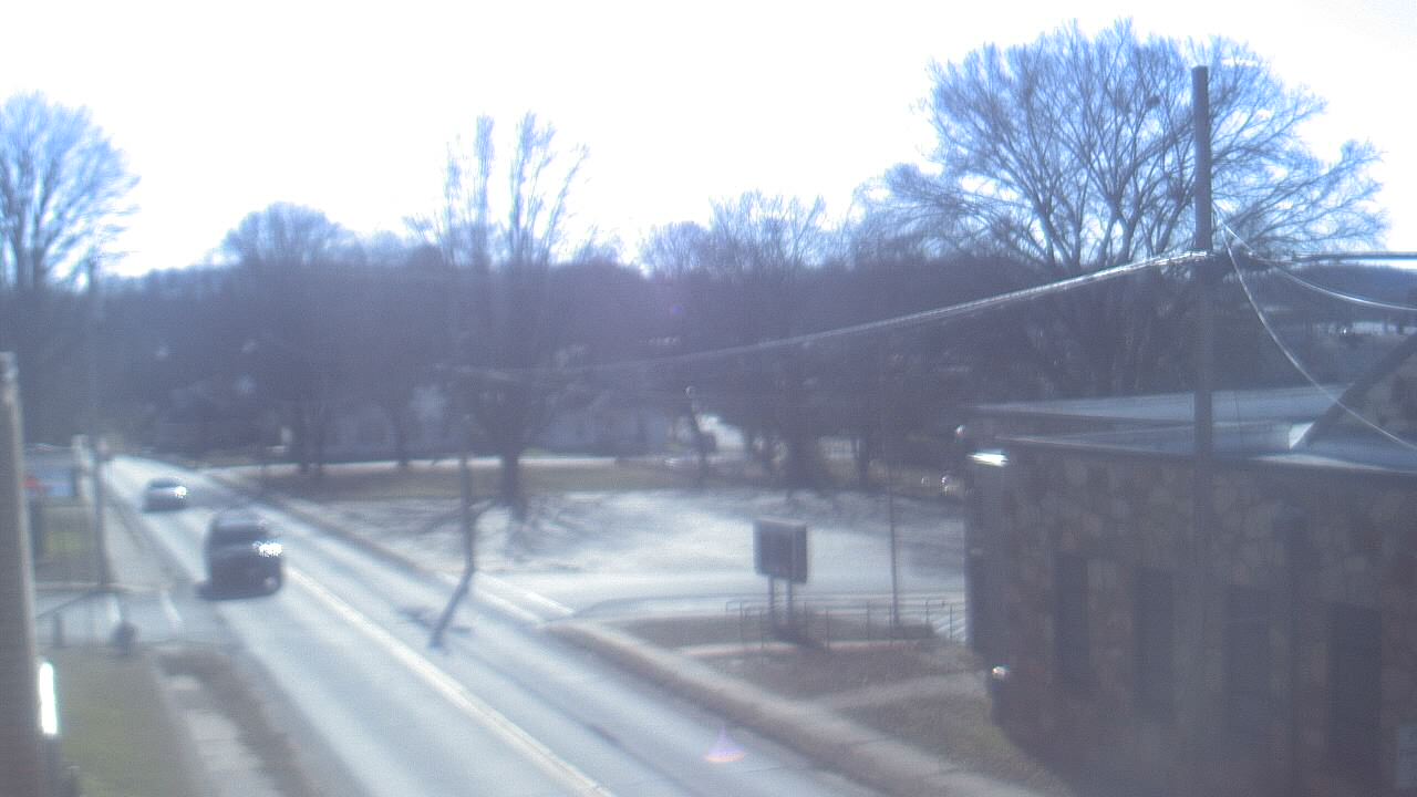 Thumbnail for current weather camera view from Current River Career Center in Doniphan, Missouri