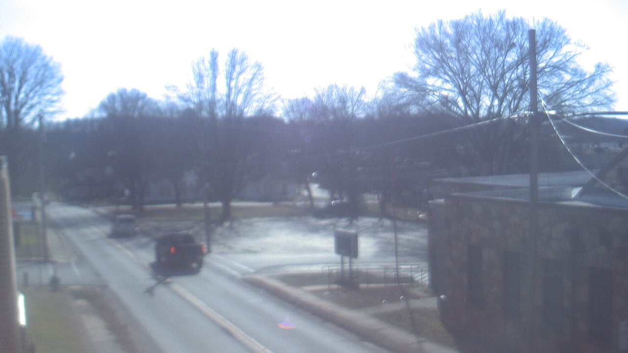 Thumbnail for current weather camera view from Current River Career Center in Doniphan, Missouri