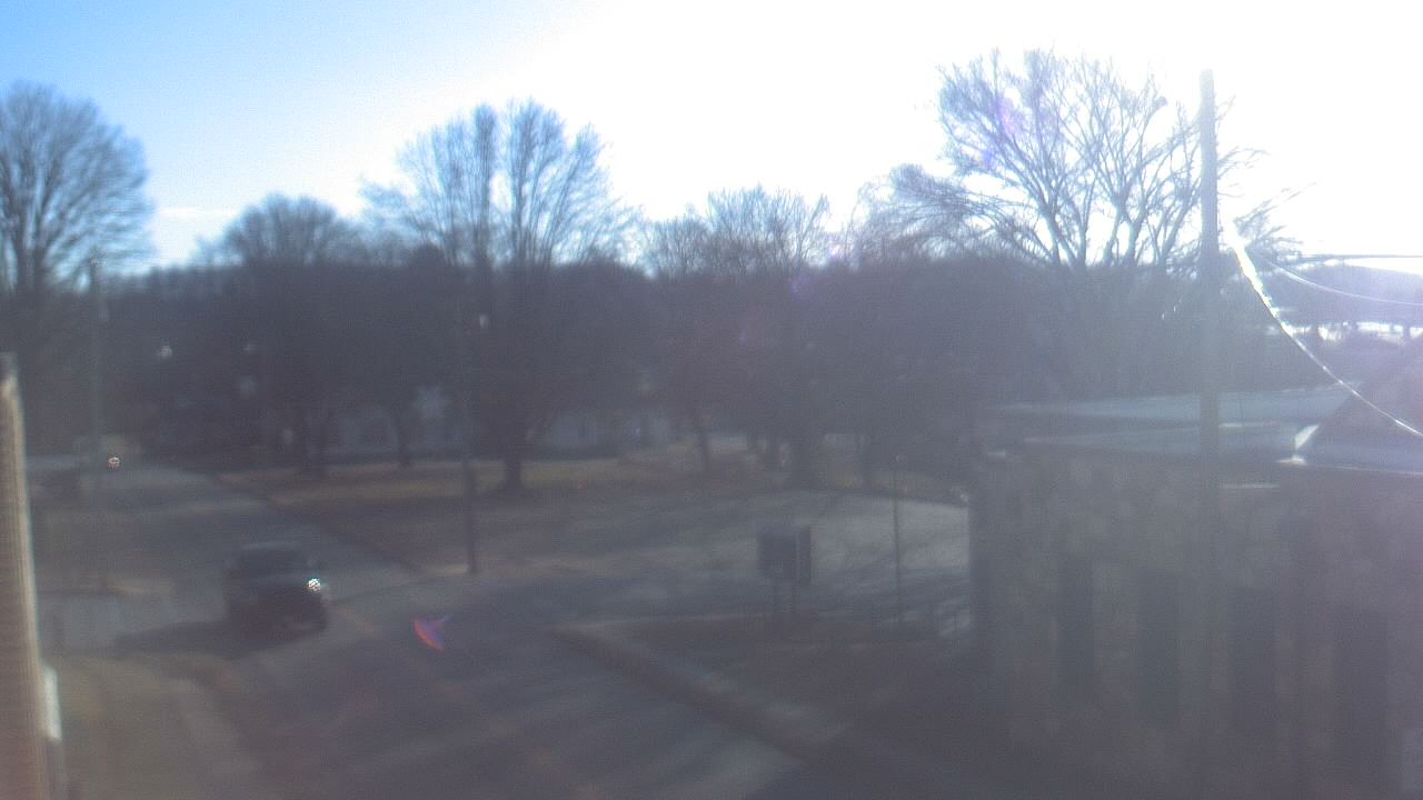 Thumbnail for current weather camera view from Current River Career Center in Doniphan, Missouri