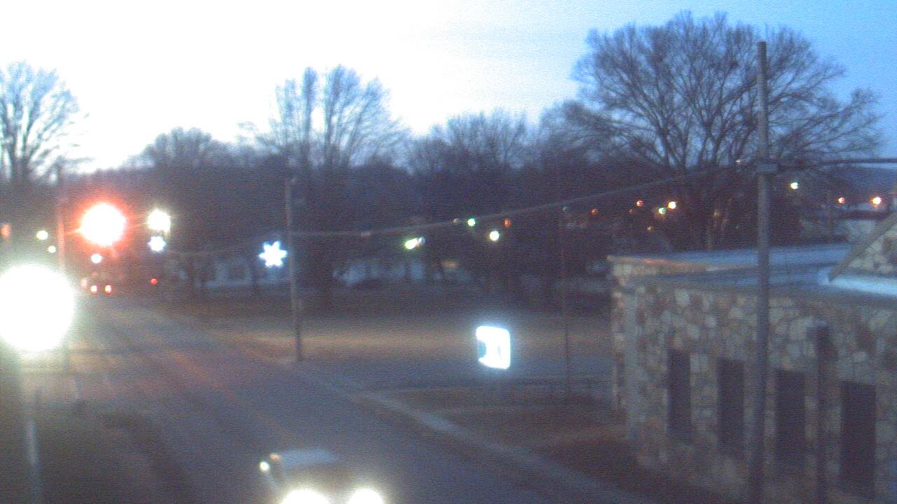 Thumbnail for current weather camera view from Current River Career Center in Doniphan, Missouri