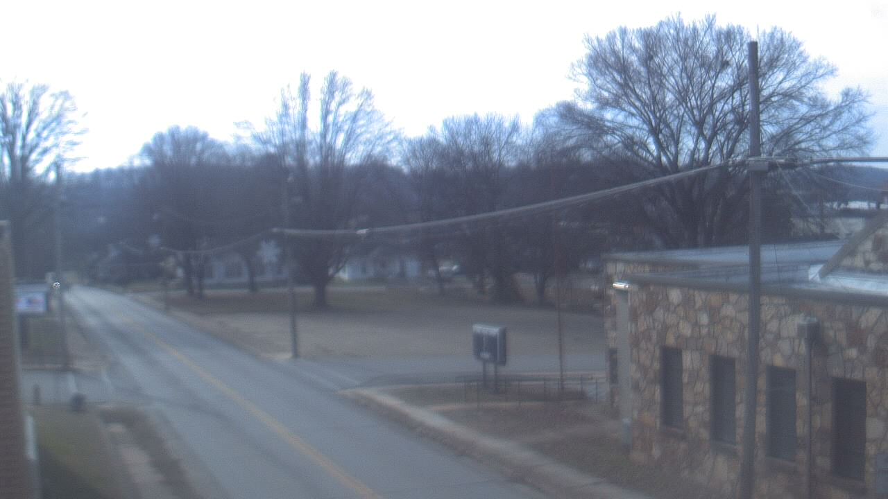Thumbnail for current weather camera view from Current River Career Center in Doniphan, Missouri