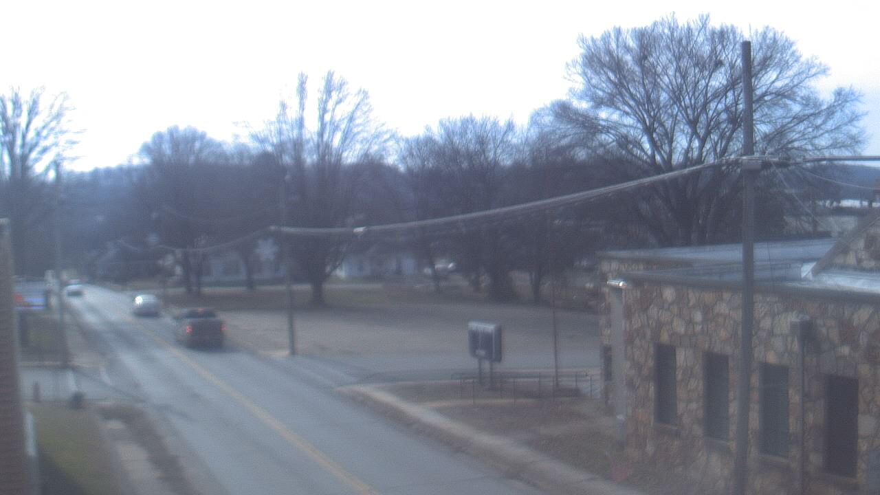 Thumbnail for current weather camera view from Current River Career Center in Doniphan, Missouri