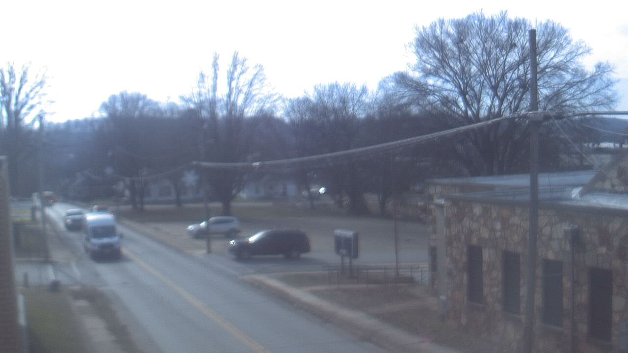 Thumbnail for current weather camera view from Current River Career Center in Doniphan, Missouri