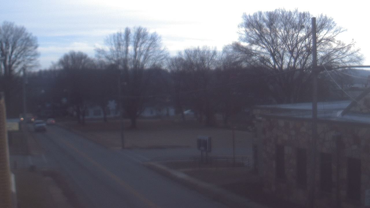 Thumbnail for current weather camera view from Current River Career Center in Doniphan, Missouri