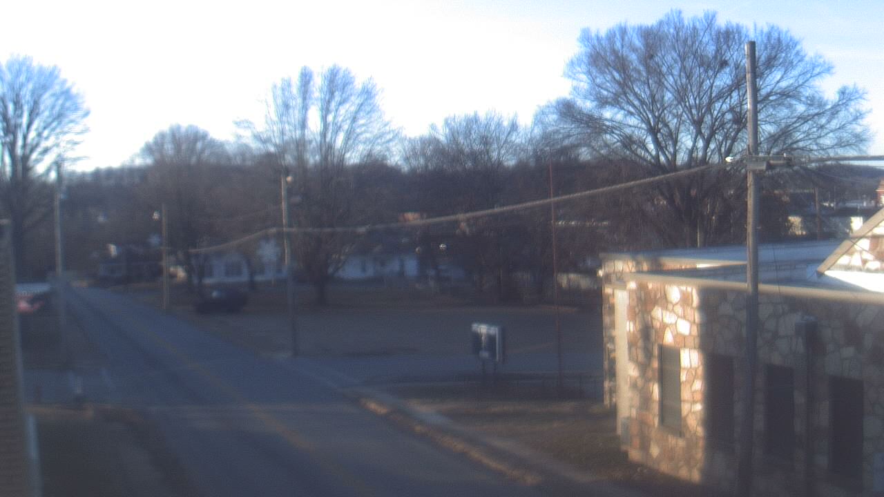 Thumbnail for current weather camera view from Current River Career Center in Doniphan, Missouri