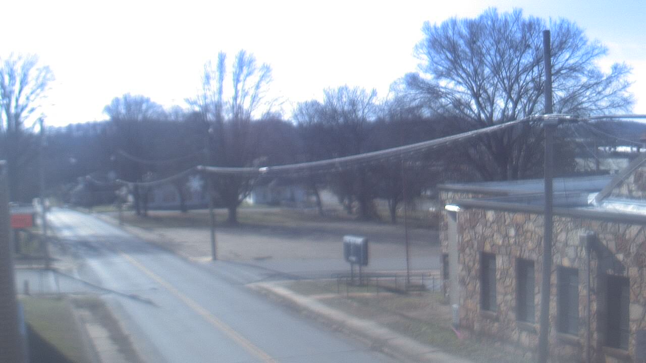 Thumbnail for current weather camera view from Current River Career Center in Doniphan, Missouri