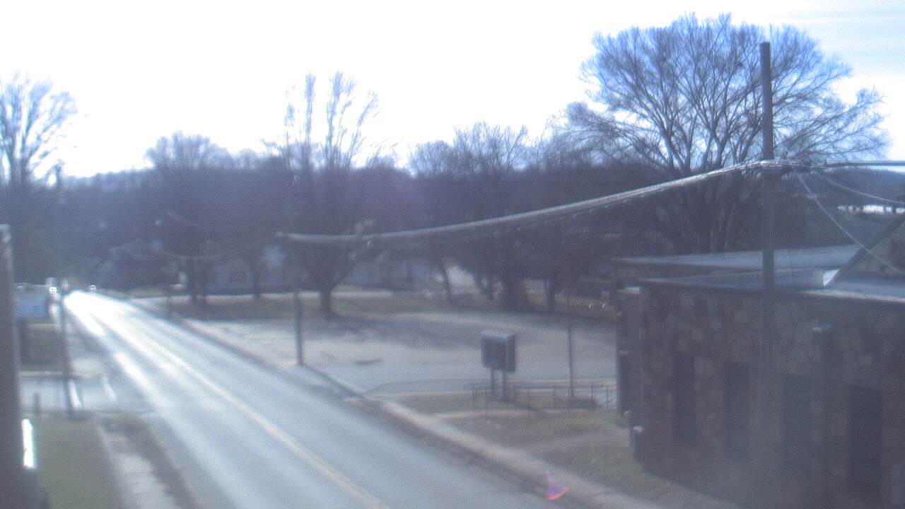 Thumbnail for current weather camera view from Current River Career Center in Doniphan, Missouri
