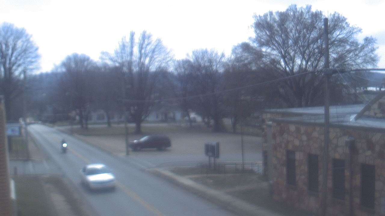 Thumbnail for current weather camera view from Current River Career Center in Doniphan, Missouri