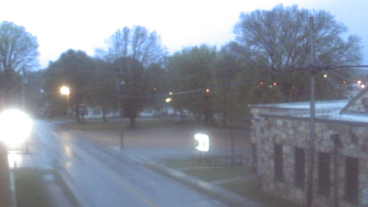 Thumbnail for current weather camera view from Current River Career Center in Doniphan, Missouri