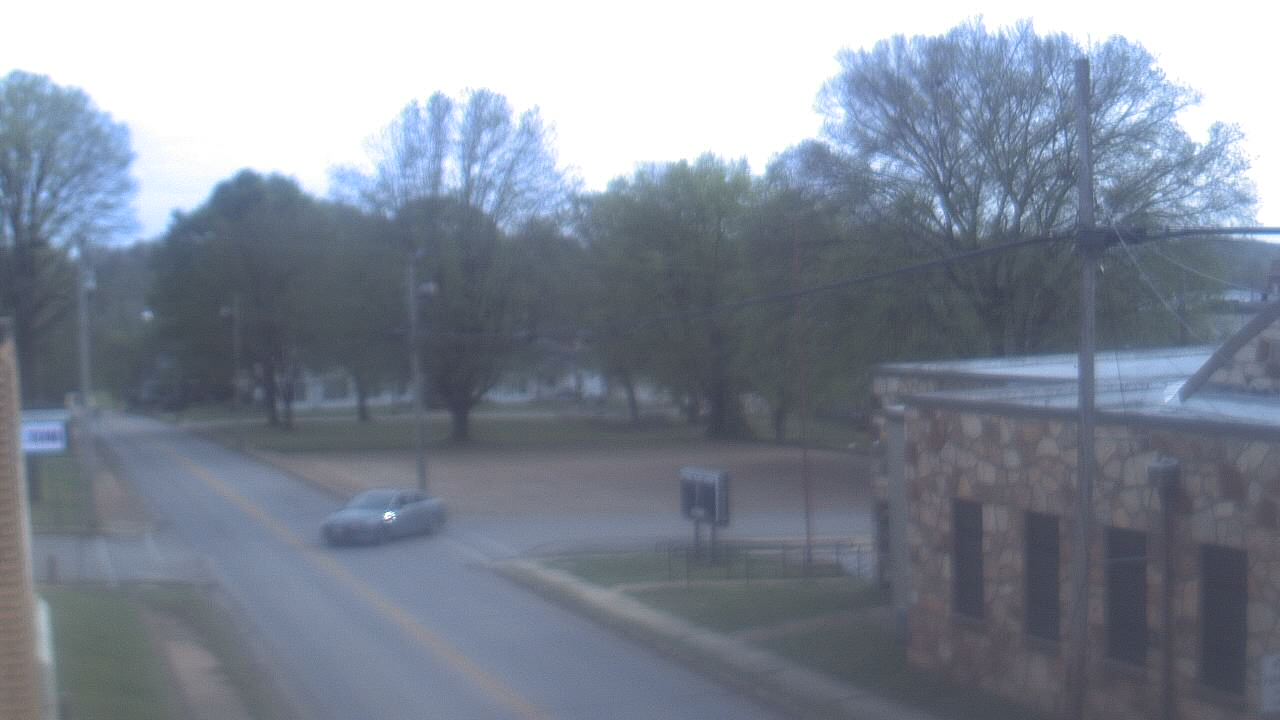 Thumbnail for current weather camera view from Current River Career Center in Doniphan, Missouri