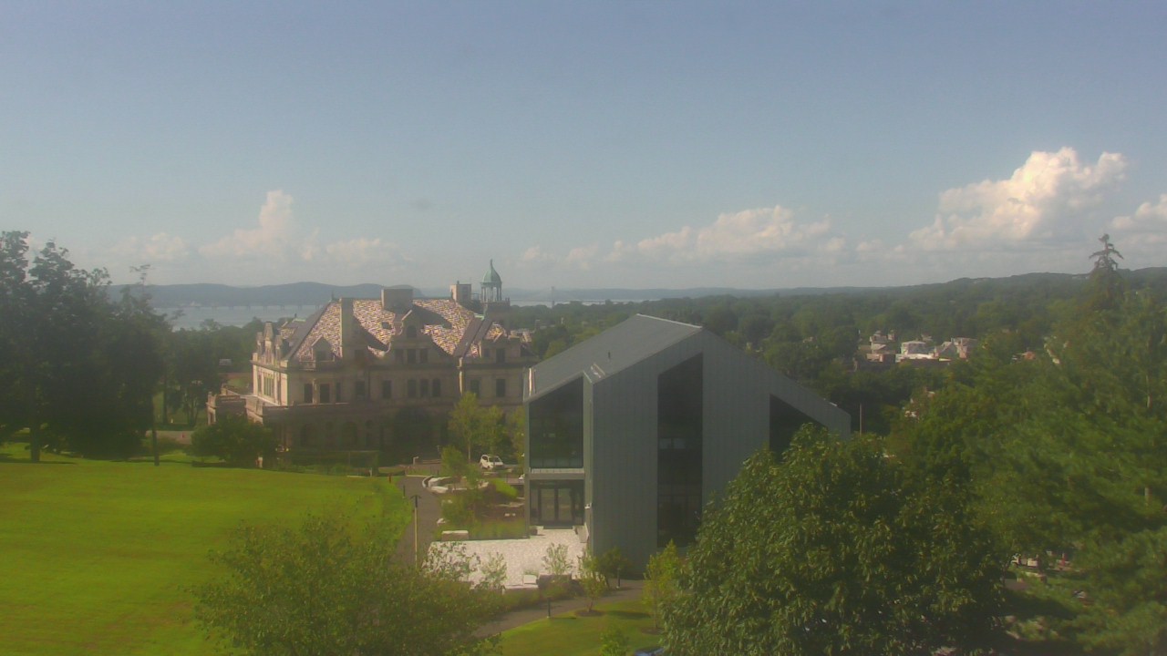 Thumbnail for current weather camera view from The Masters School in Dobbs Ferry, New York