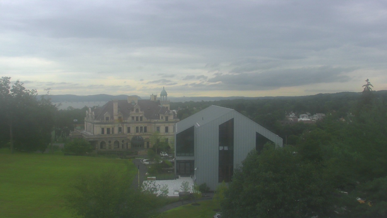 Thumbnail for current weather camera view from The Masters School in Dobbs Ferry, New York