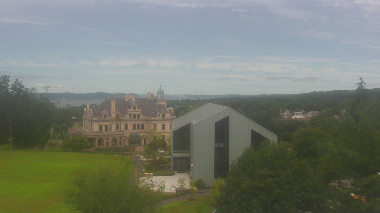 Thumbnail for current weather camera view from The Masters School in Dobbs Ferry, New York
