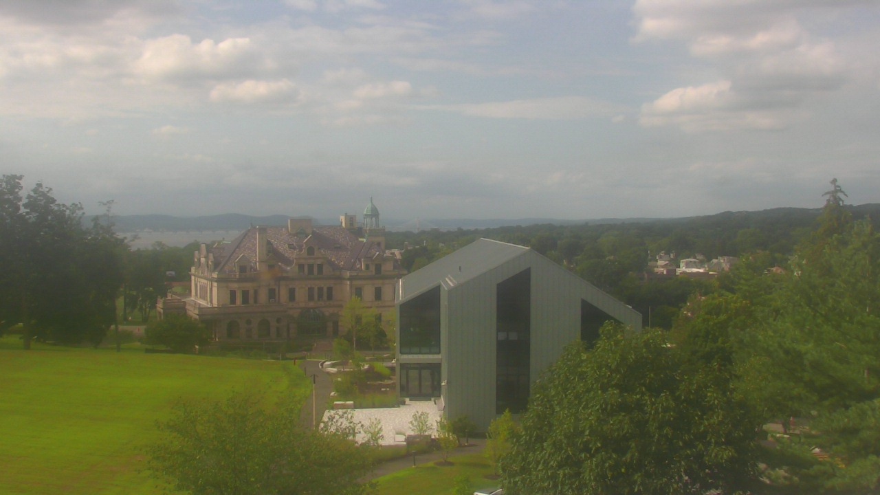 Thumbnail for current weather camera view from The Masters School in Dobbs Ferry, New York