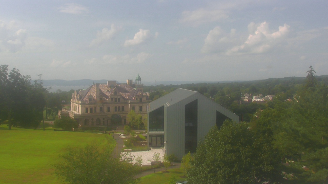 Thumbnail for current weather camera view from The Masters School in Dobbs Ferry, New York