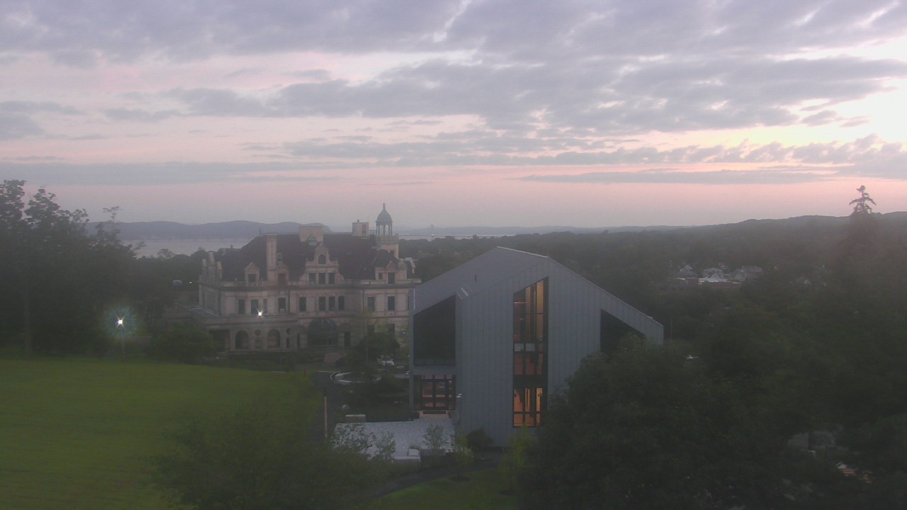 Thumbnail for current weather camera view from The Masters School in Dobbs Ferry, New York