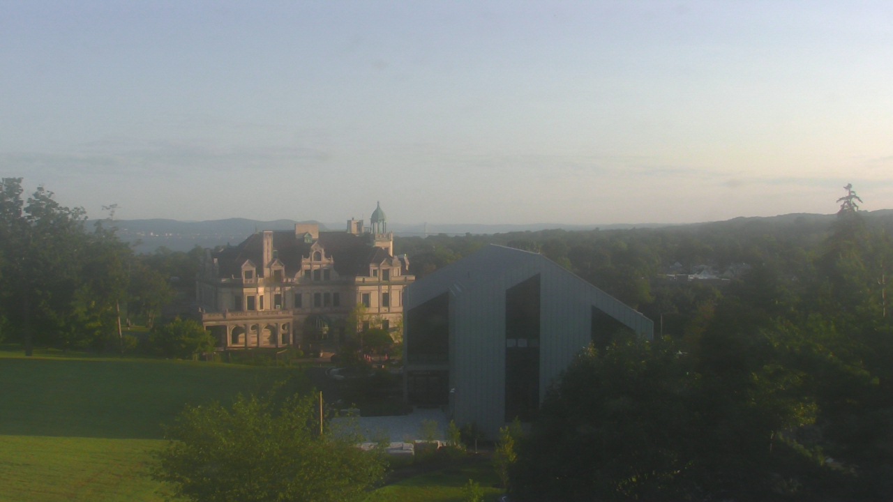 Thumbnail for current weather camera view from The Masters School in Dobbs Ferry, New York
