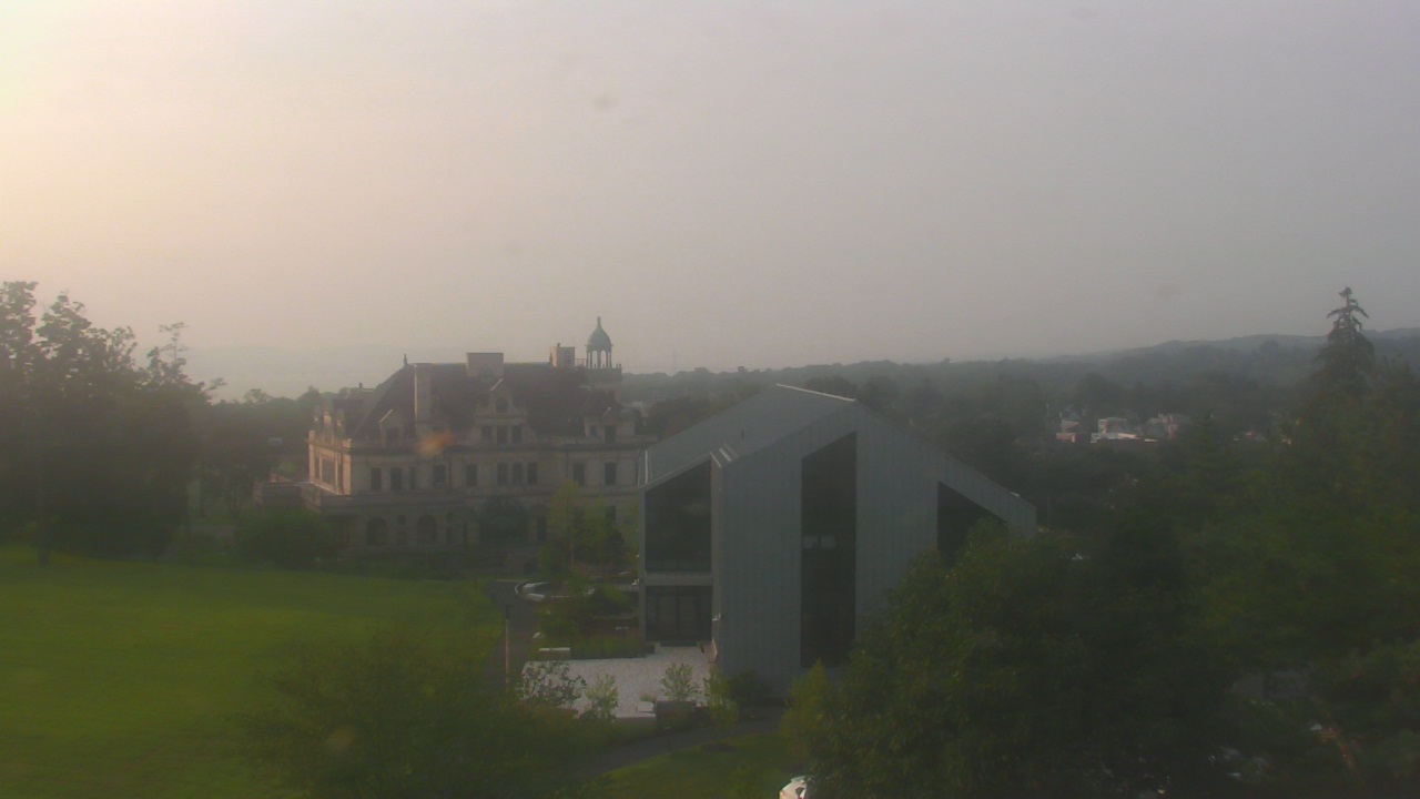 Thumbnail for current weather camera view from The Masters School in Dobbs Ferry, New York