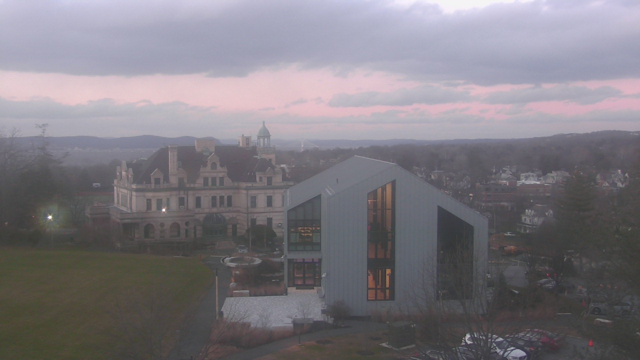 Thumbnail for current weather camera view from The Masters School in Dobbs Ferry, New York