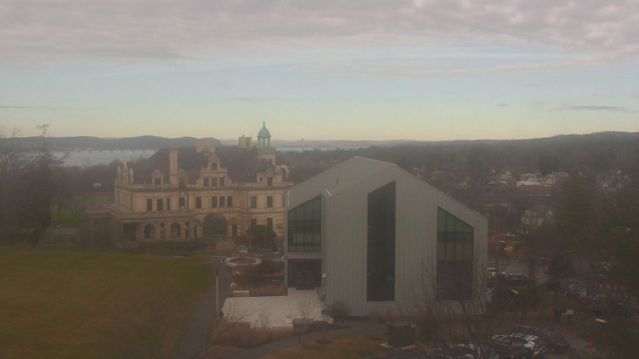 Thumbnail for current weather camera view from The Masters School in Dobbs Ferry, New York