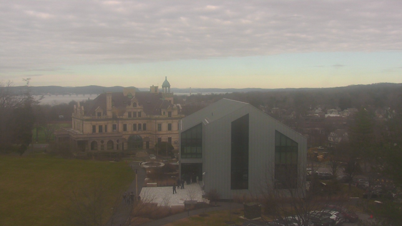 Thumbnail for current weather camera view from The Masters School in Dobbs Ferry, New York