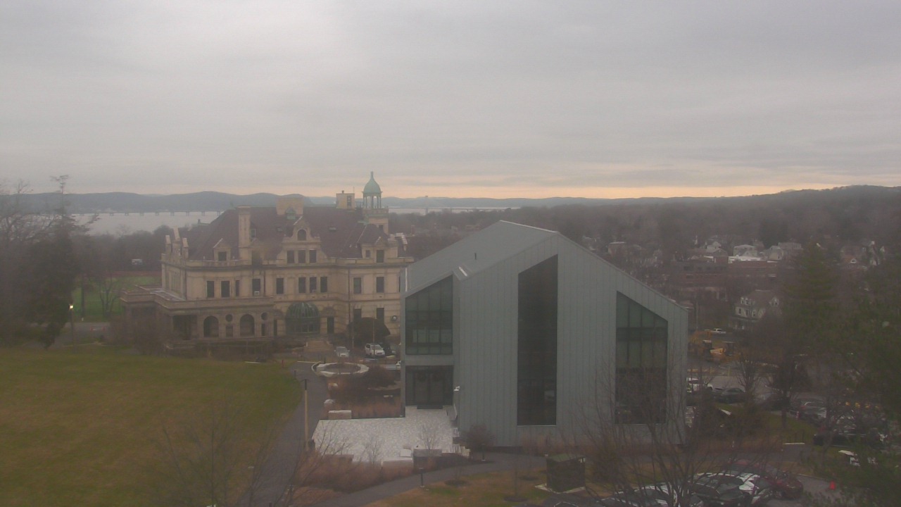 Thumbnail for current weather camera view from The Masters School in Dobbs Ferry, New York