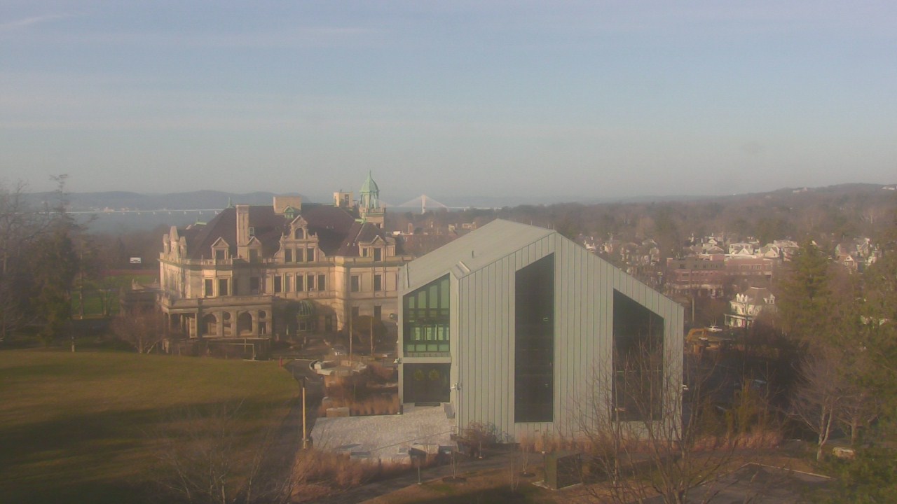 Thumbnail for current weather camera view from The Masters School in Dobbs Ferry, New York