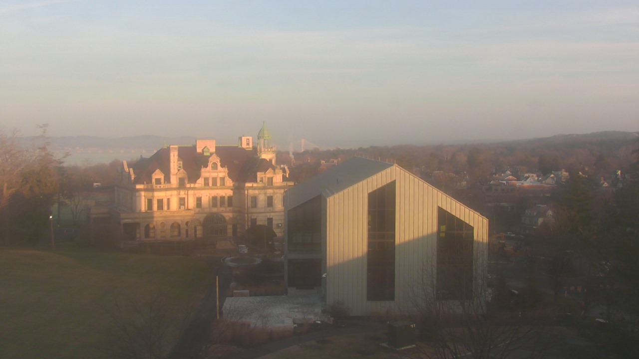 Thumbnail for current weather camera view from The Masters School in Dobbs Ferry, New York