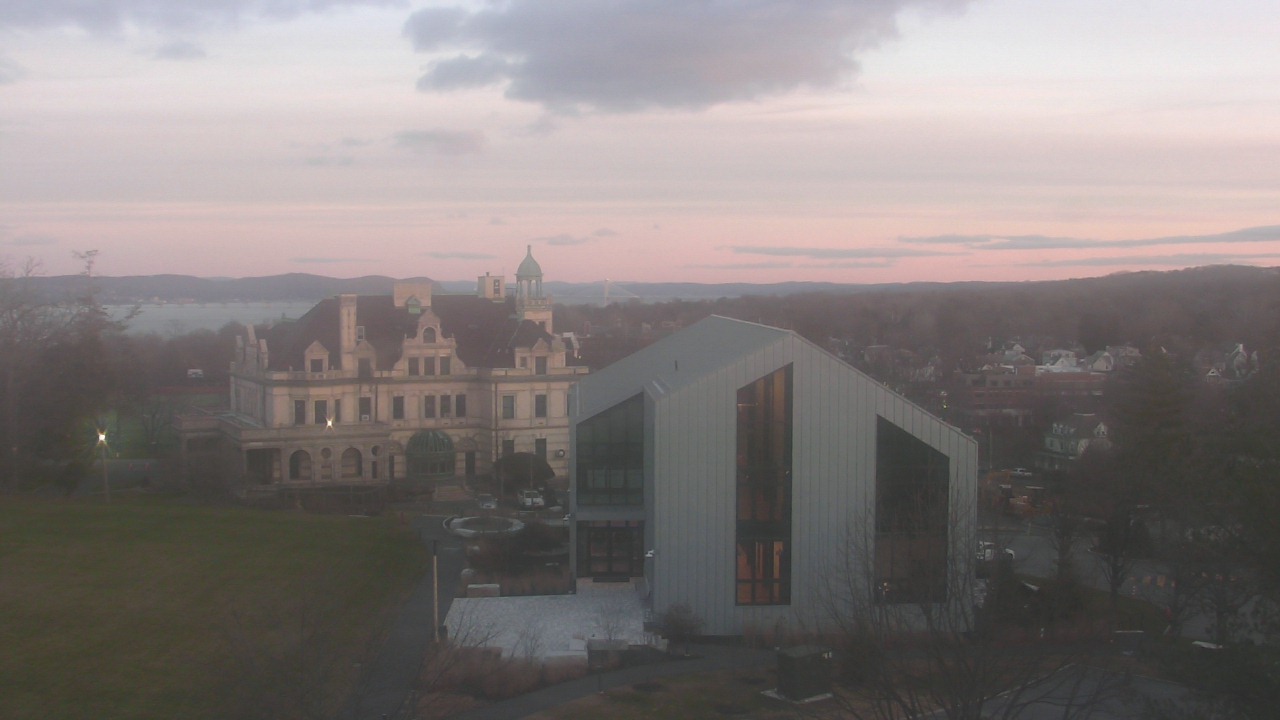 Thumbnail for current weather camera view from The Masters School in Dobbs Ferry, New York