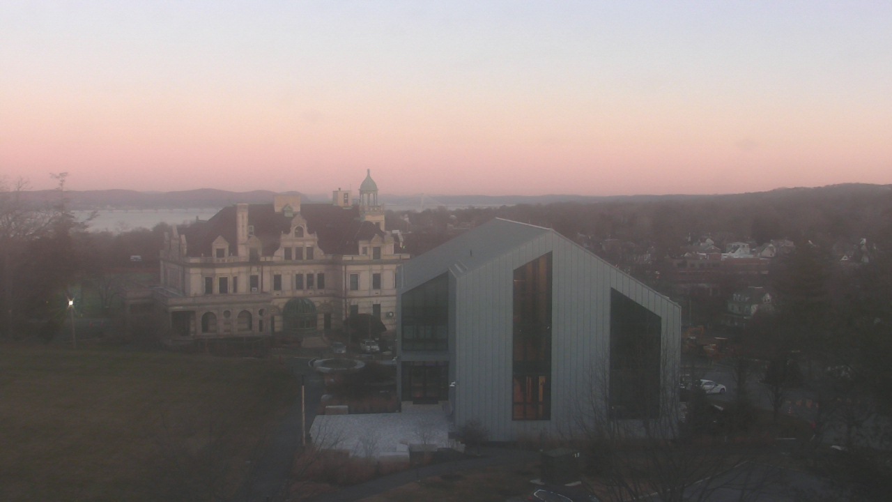 Thumbnail for current weather camera view from The Masters School in Dobbs Ferry, New York