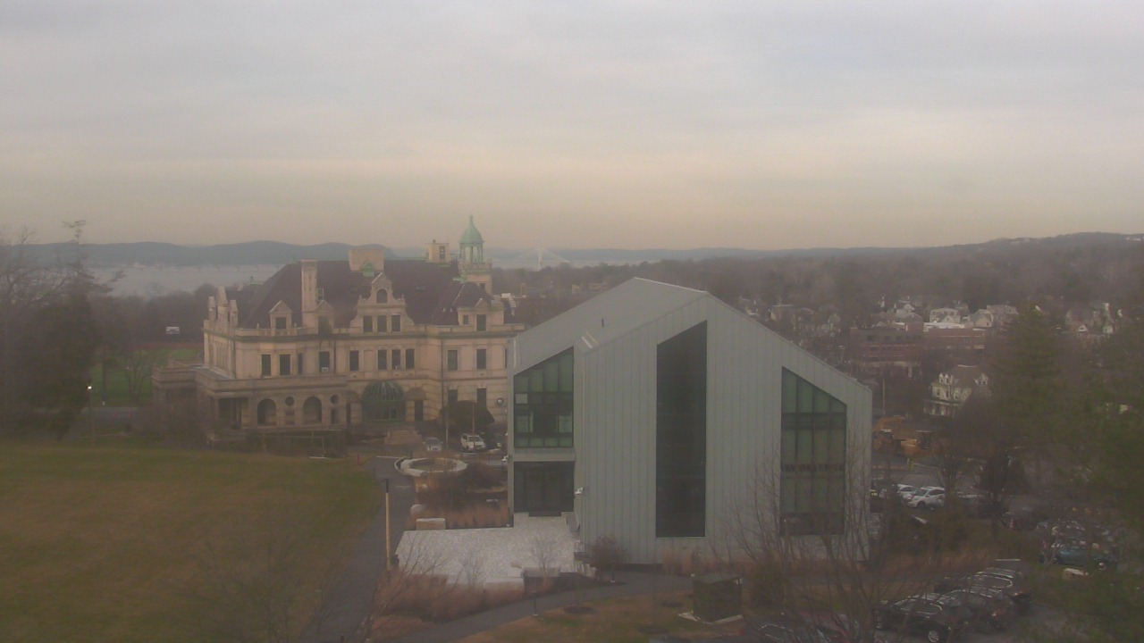 Thumbnail for current weather camera view from The Masters School in Dobbs Ferry, New York