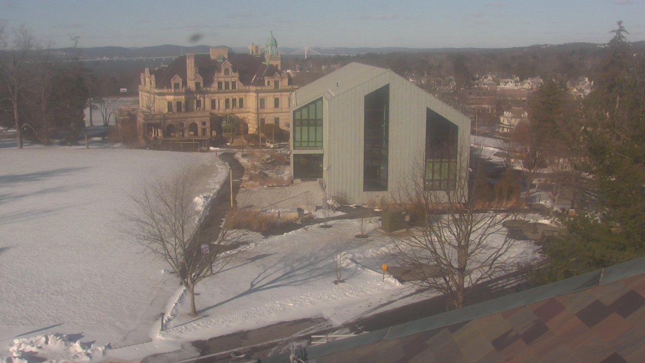 Thumbnail for current weather camera view from The Masters School in Dobbs Ferry, New York