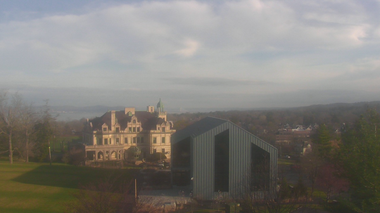 Thumbnail for current weather camera view from The Masters School in Dobbs Ferry, New York