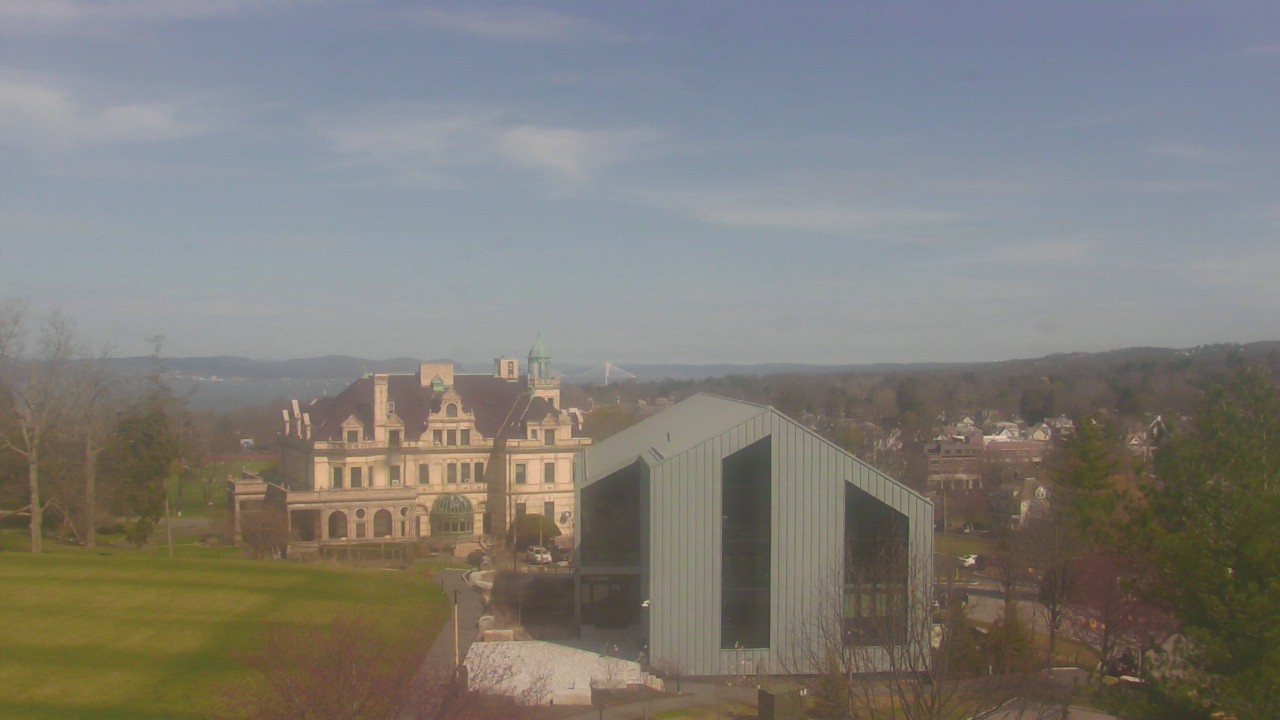 Thumbnail for current weather camera view from The Masters School in Dobbs Ferry, New York
