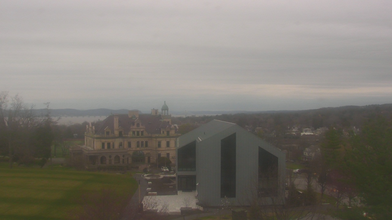 Thumbnail for current weather camera view from The Masters School in Dobbs Ferry, New York