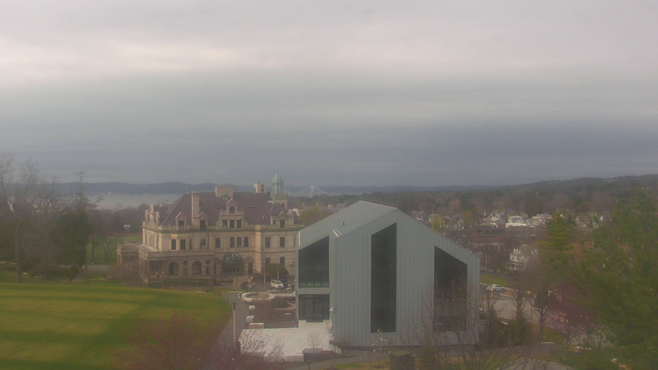 Thumbnail for current weather camera view from The Masters School in Dobbs Ferry, New York