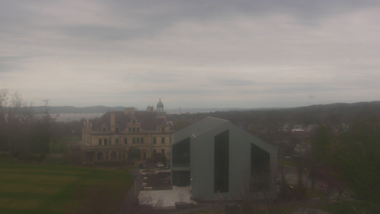 Thumbnail for current weather camera view from The Masters School in Dobbs Ferry, New York