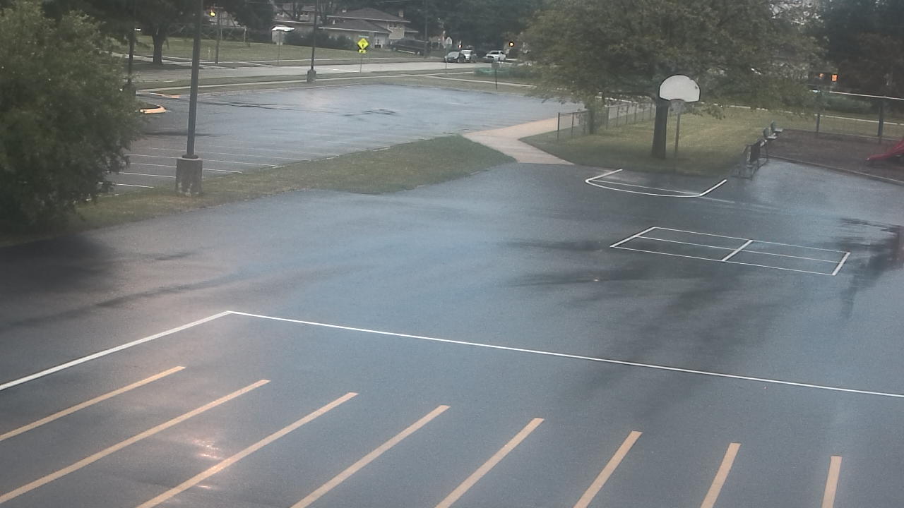 Thumbnail for current weather camera view from Terrace Elementary School in Des Plaines, Illinois