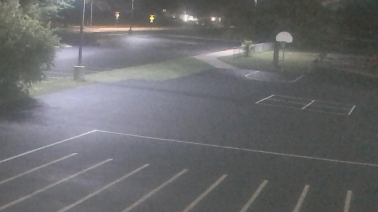 Thumbnail for current weather camera view from Terrace Elementary School in Des Plaines, Illinois