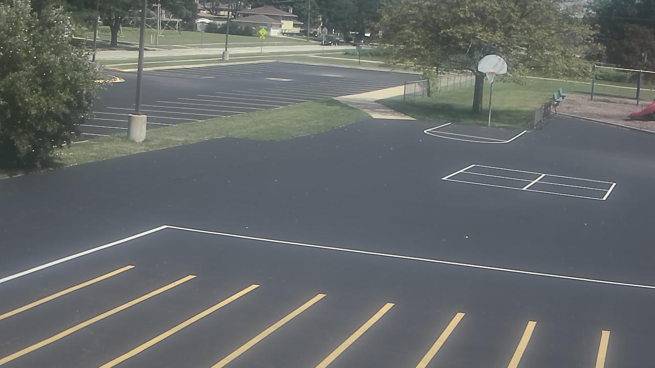 Thumbnail for current weather camera view from Terrace Elementary School in Des Plaines, Illinois
