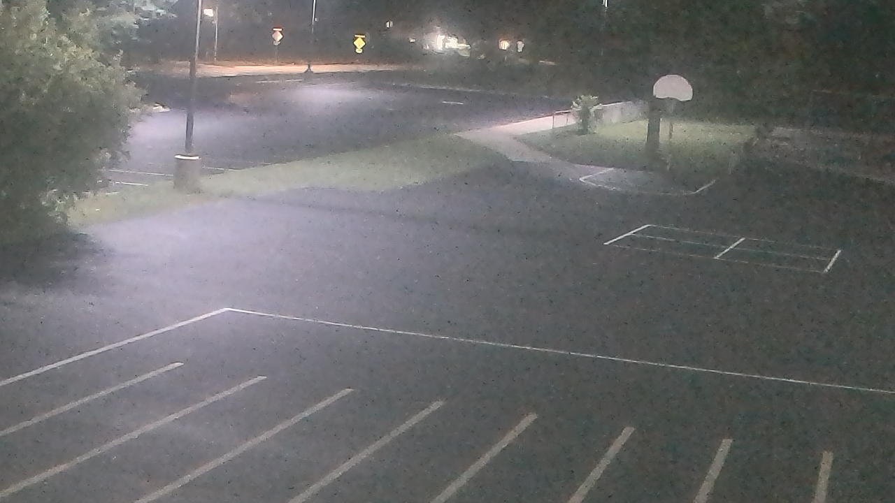 Thumbnail for current weather camera view from Terrace Elementary School in Des Plaines, Illinois