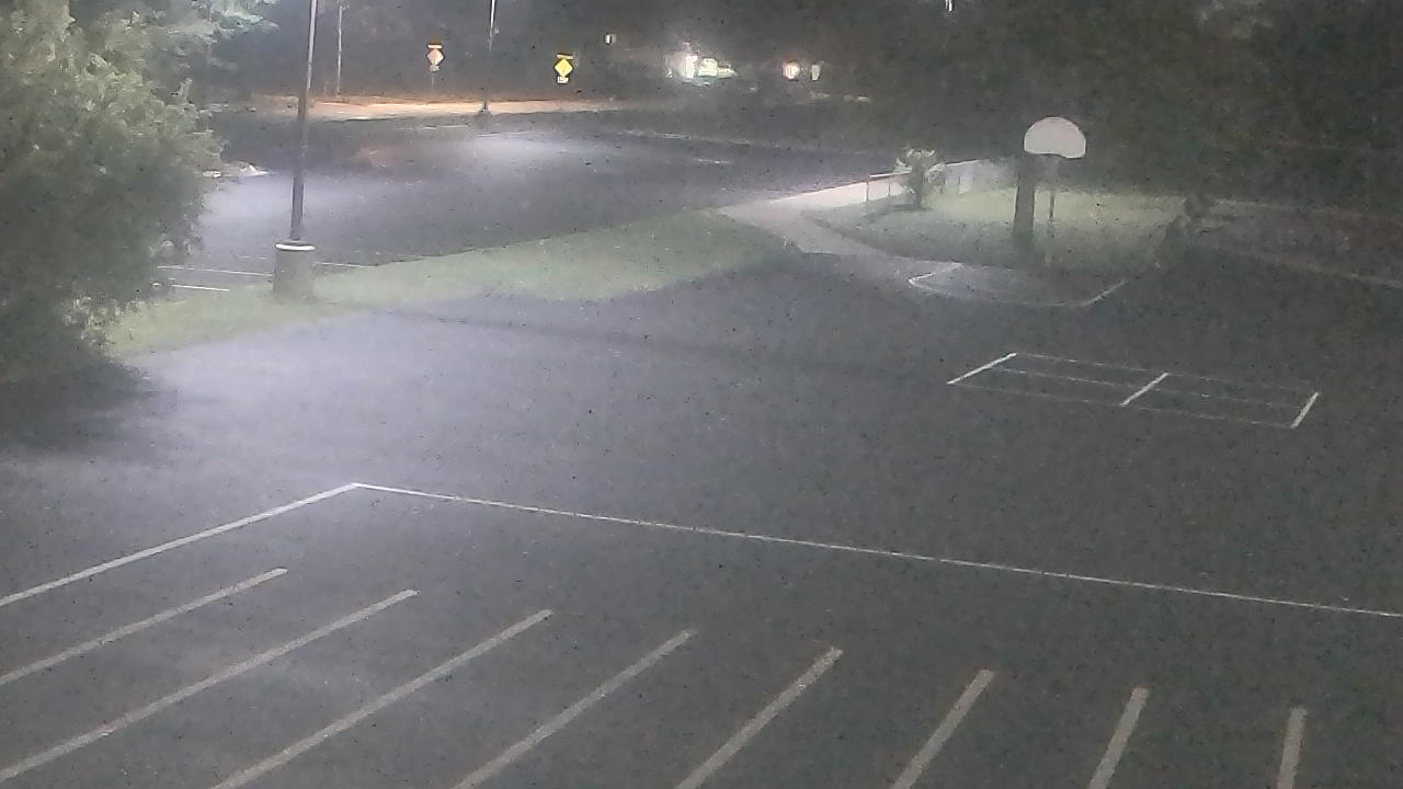 Thumbnail for current weather camera view from Terrace Elementary School in Des Plaines, Illinois